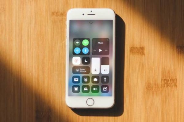 Apple libera versão 11.4 do iOS; confira o que muda